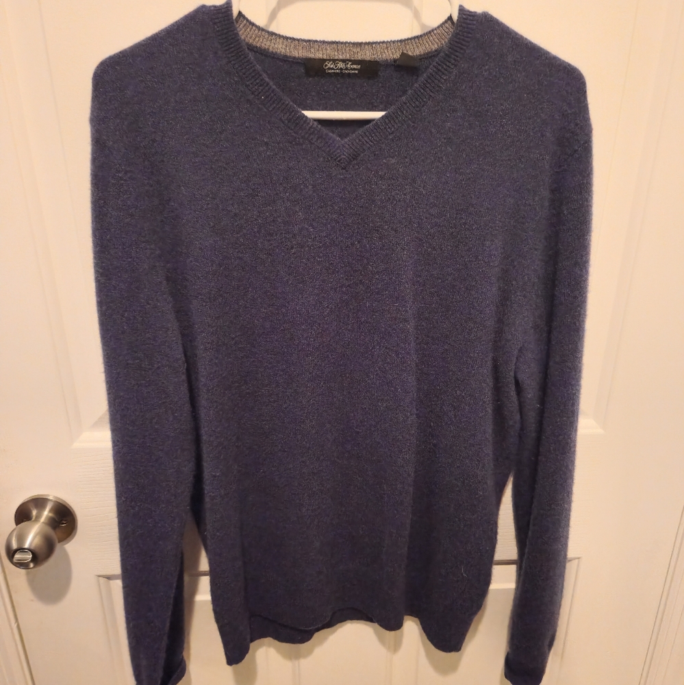 Saks Fifth Avenue Cashmere Sweater Size Medium Purple